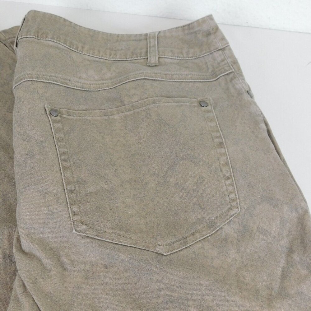 Tribal Brand Women Size 14 Pants Taupe Straight Cut Snake Skin Print Metallic - Picture 2 of 10